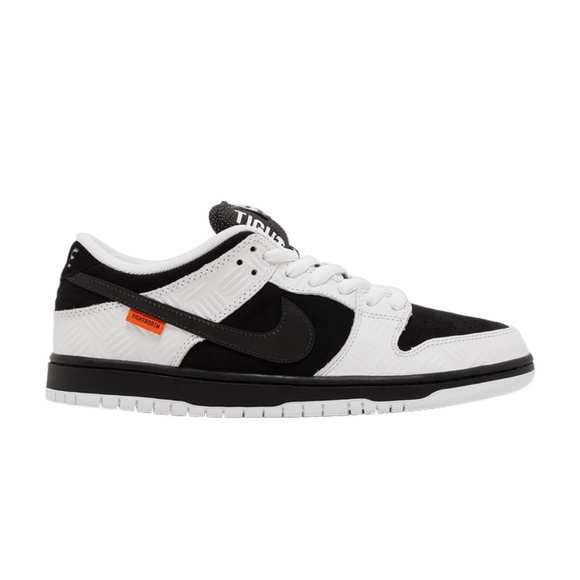 TIGHTBOOTH x Dunk Low SB